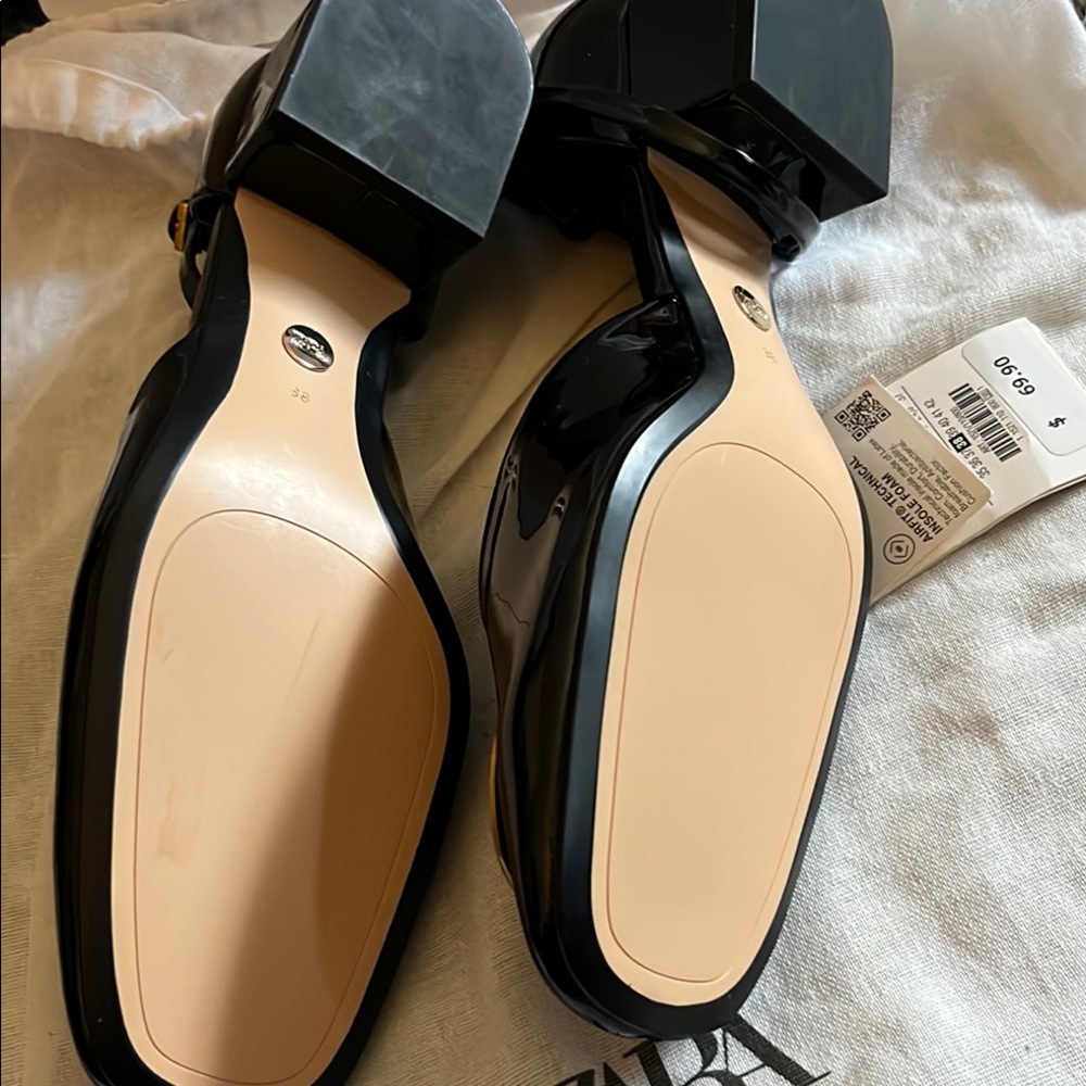 Zara Black and Gold Heels Elegant Design - Picture 5 of 5